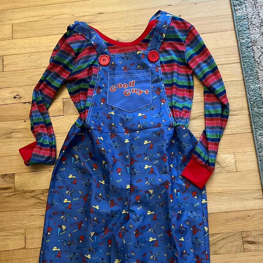 Chucky costume size medium